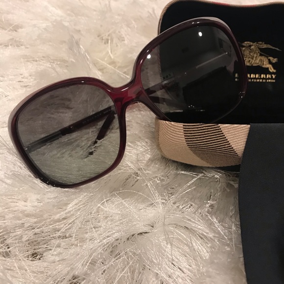 Sunglasses - Picture 2 of 7